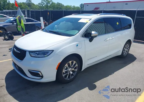 2023 Chrysler Pacifica Hybrid Pinnacle из США, поврежденный, VIN 2C4RC1N73PR569855